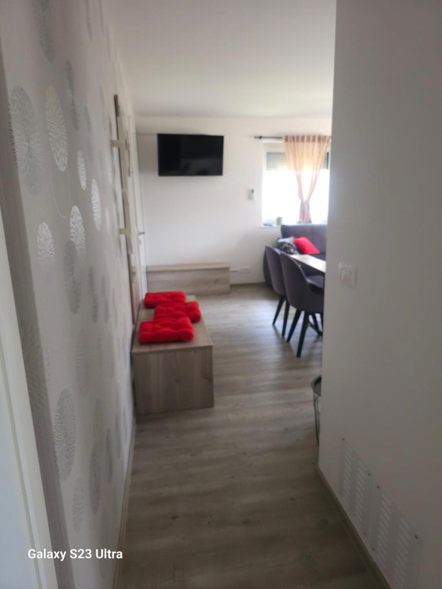 Prima Countryside Apartments Zirovnica Cameră foto